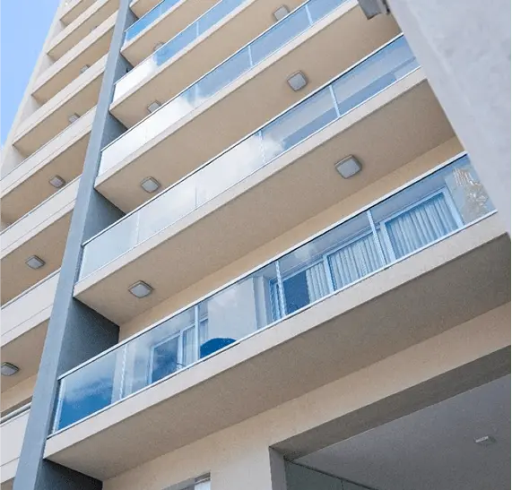 Fachada del edificio Vicente López 1463 construido por Las Cortes